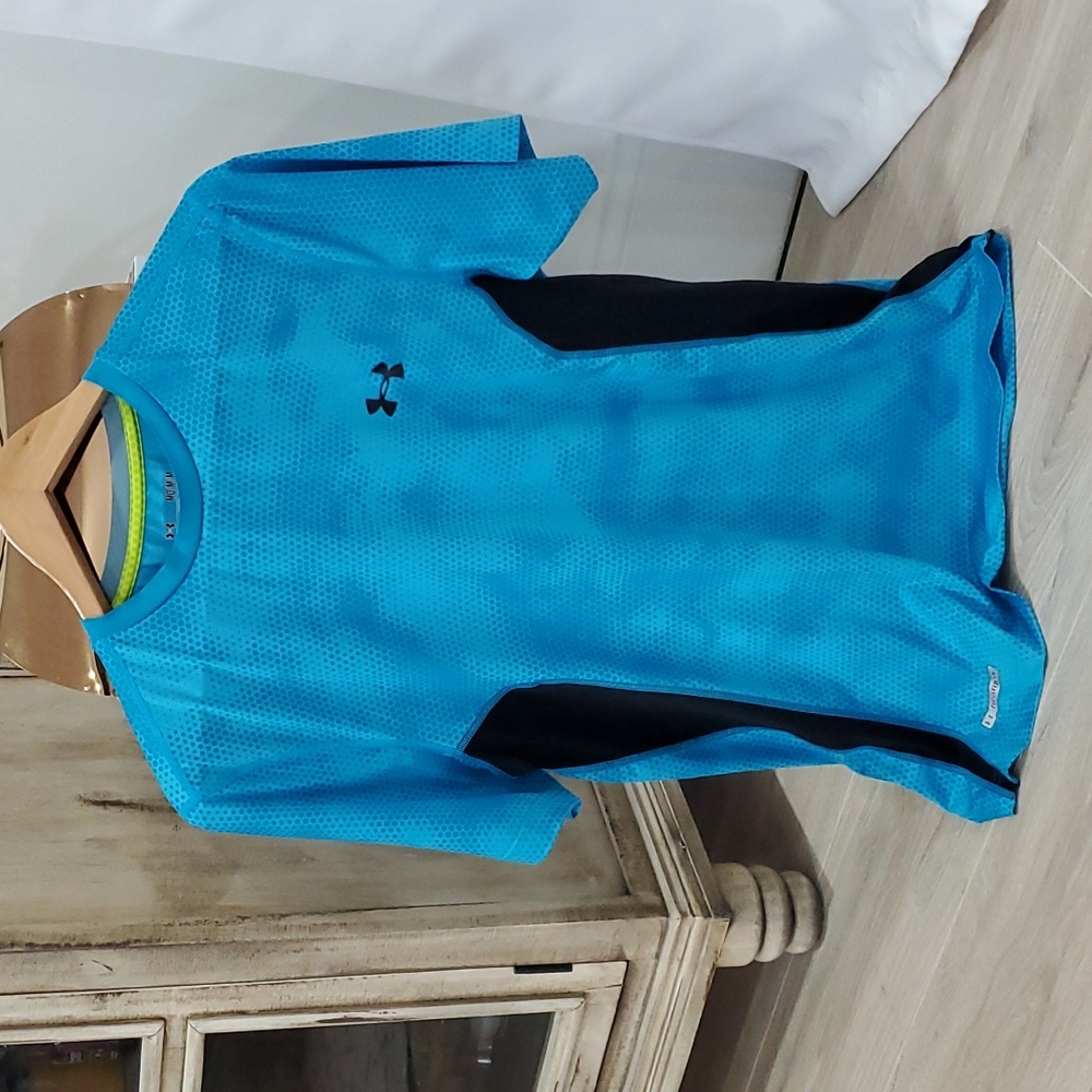 Men's M UA